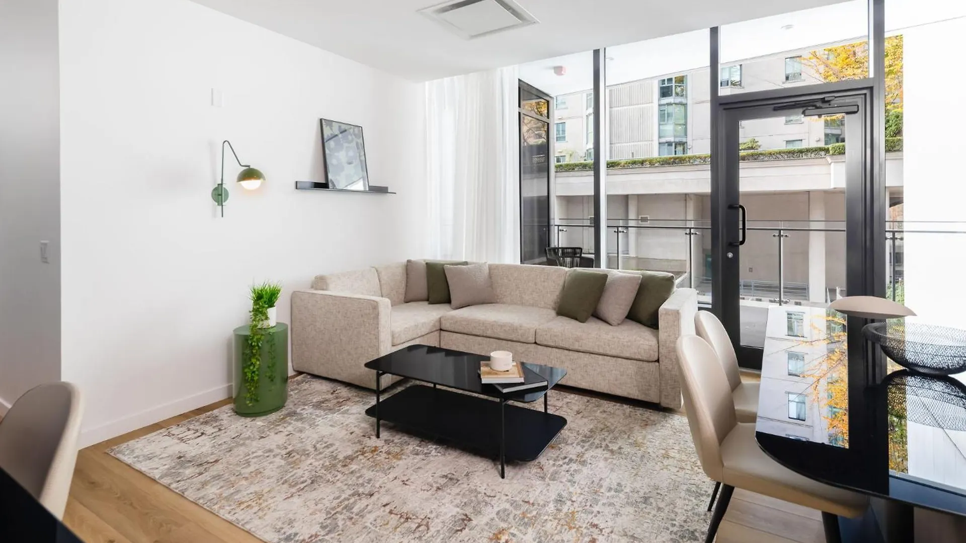 Smithe House Hotel Vancouver