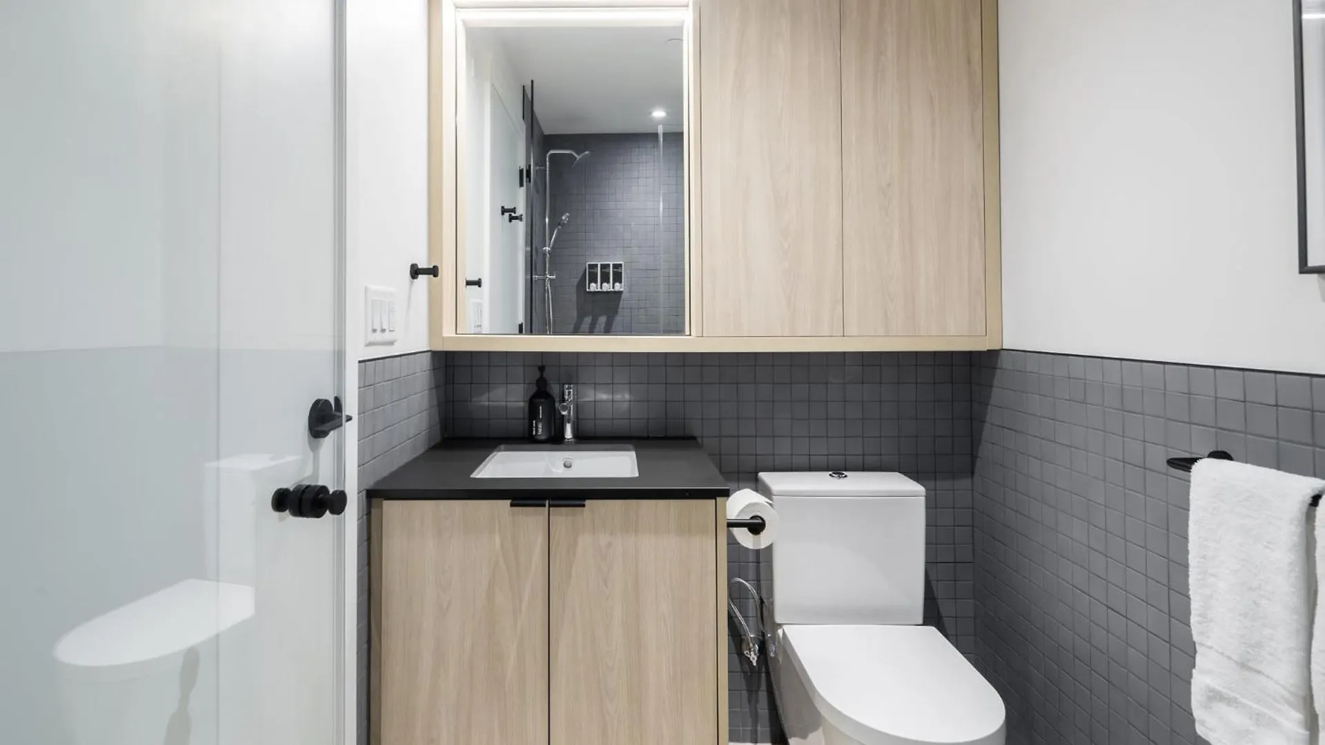 Smithe House Hotel Vancouver 4*,  Canada
