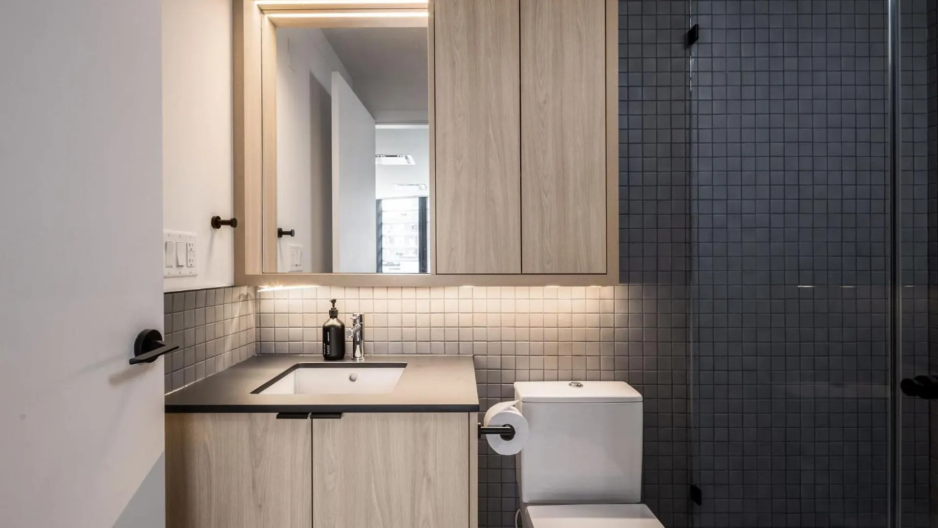 Smithe House Hotel Vancouver